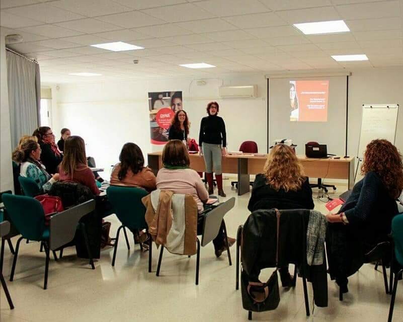 Vatoel Social Media - GIRA Mujeres Un proyecto de Coca-cola